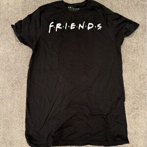 FRIENDS black tee